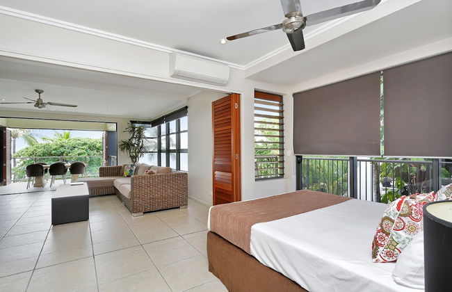 Sea Point On Trinity Beach - Photo 5