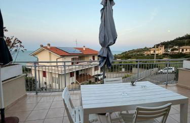 House with a terrace overlooking the sea - Foto 6