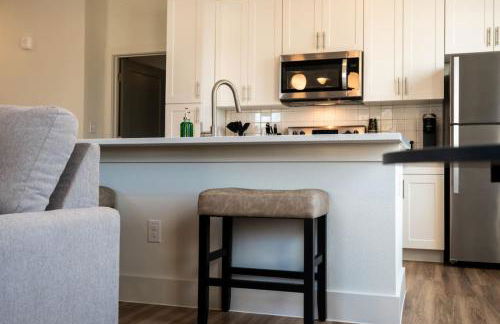 Sleek Stylish Apartment in Prime Location - Foto 21