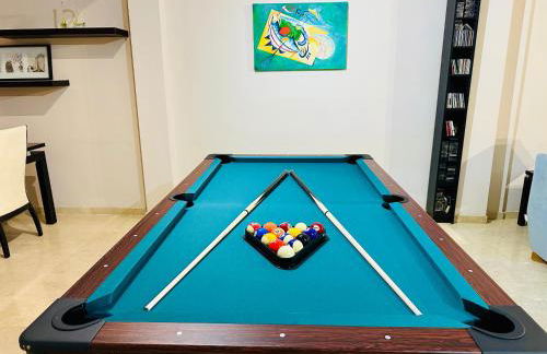 Lux Villa with Year-Round Heated Pool & Game Room - Foto 12