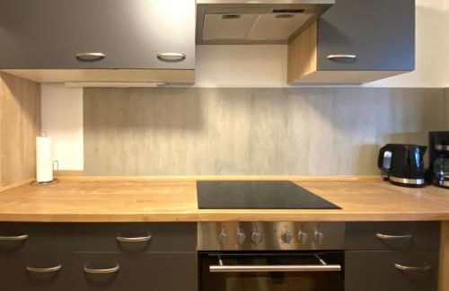 Gemütliche Unterkünfte für längeren Aufenthalt und Monteure inkl Balkon, Waschmaschine, WiFi, Küche und Parkplatz - Foto 13