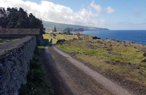 Seaside Azores Villa with natural pool, terrace & barbecue - Photo 16