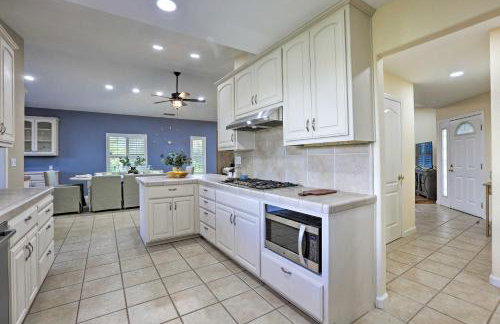 Chic Ranch-Style Home on 33-Acre Walnut Ranch - Foto 9