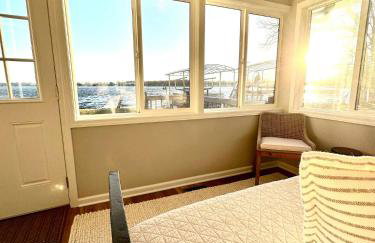 Tippecanoe Lakefront Classic Cottage - Foto 11