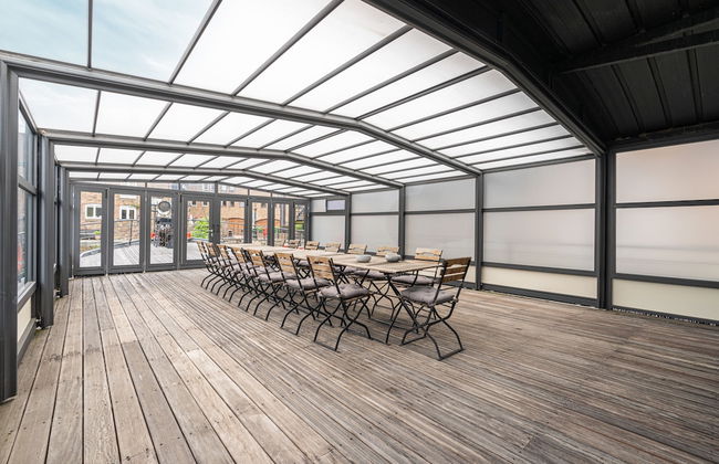 JOIVY Stunning 5-Bed Boathouse On The River Thames - Foto 16