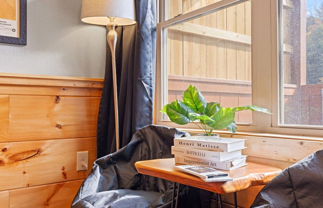 Rustic Mountain Retreat by Ghosal Luxury Lodging - Foto 42