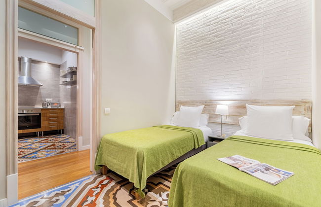 Fuster Apartments By Aspasios - Photo 11