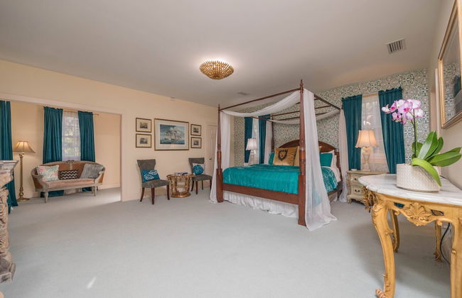 Pillars' Castle - Photo 26