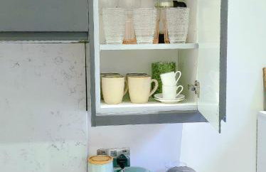 Long Stay Offers, Modern Amenities, Fully Equipped, All Bills Included, Perfect Location, King Size Bed, Fast Wifi - Foto 20