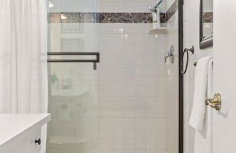 Goode HOMES Stunning Home w/ Beautiful Backyard - Foto 28