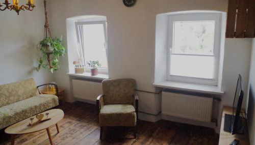 Charmanter Altbau in Ortskernlage - Photo 3