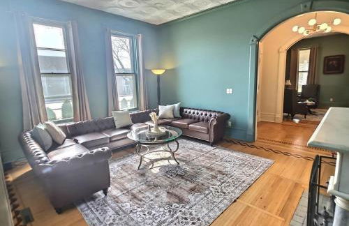 Sleeps 30+ • 10BR Mansion •Events • Bar • Backyard - Foto 10