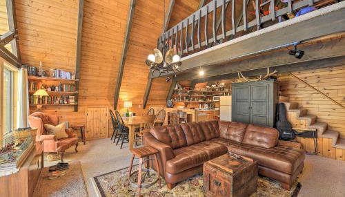 Irwin A-Frame Cabin with Deck and Mountain Views! - Foto 4