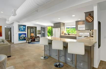 Modern Oasis w/ Pool, Patio Lounge, & Mountain Views Palo Verde by Avantstay - Foto 26