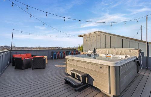 Hot Tub Poker Pool Table & Rooftop City MLS View - Foto 73