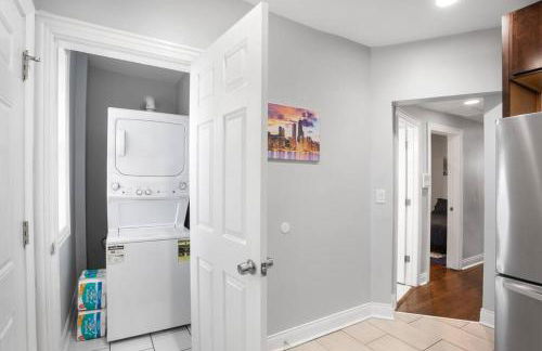 Game Day Getaway - 3BR in Vibrant Wrigleyville - Foto 10