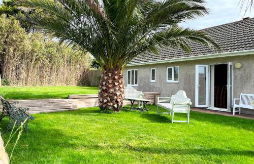 Modern 3 bed Bungalow with parking, private garden - Photo 15