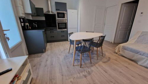 Superbe appartement rénové à neuf centre bourg - Foto 3
