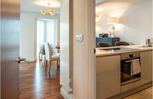 Deganwy Tower Apartment - Photo 13