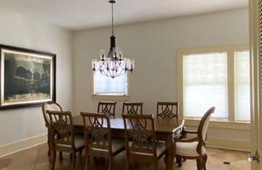 The Gator Manor – 6 Bedrooms Walk to UF / Stadium - Foto 11