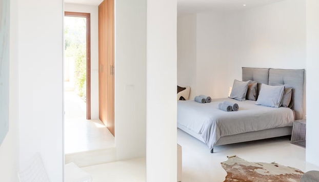 Stunning Villa With Gardens - Foto 5, Habitación