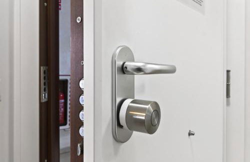 New apartment in the city center 3beds, 2baths & parking - Photo 39