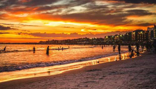 Apt Cabo Frio - próximo Praia do Forte - Foto 2