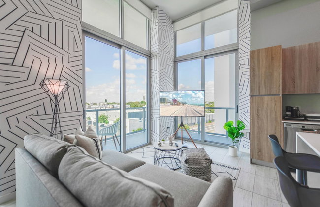 Poolside District Condo - We Host - Foto 31