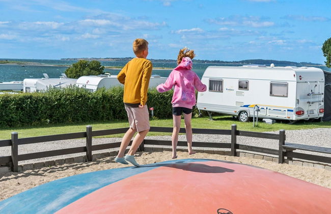 6 Person Holiday Park Home in Faaborg - Foto 9