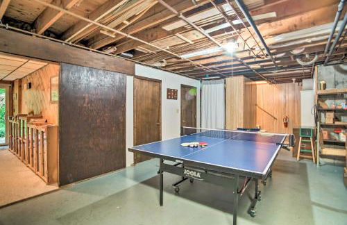 Deck and Grill, Walk to Beaches! Falmouth Retreat - Foto 78