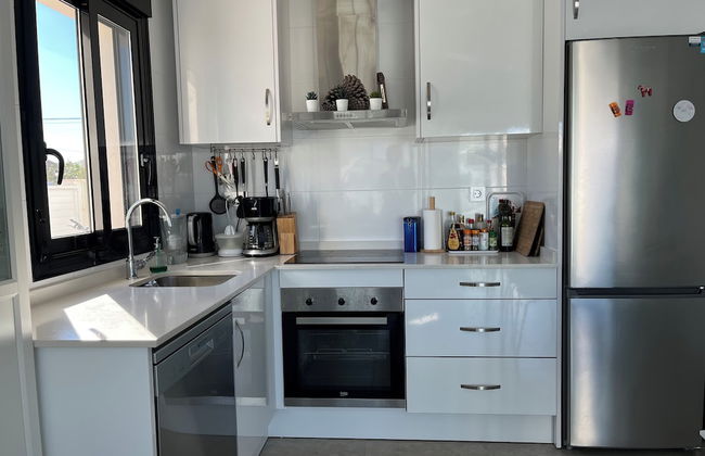 Luxury Three Bedroom Villa With Private Pool and Rooftop Solarium - Foto 9