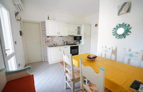 Sardinian Cottage, 150m from the sea, private Garden - Foto 10