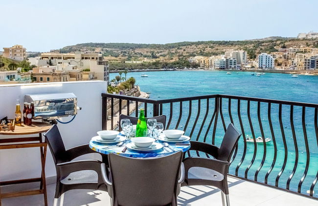 Harbour Lights Seafront Penthouse by Getaways Malta - Foto 11