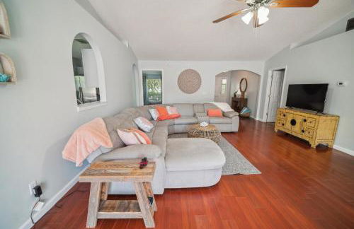 Pondside Perch - Your Waterfront Retreat home - Foto 12