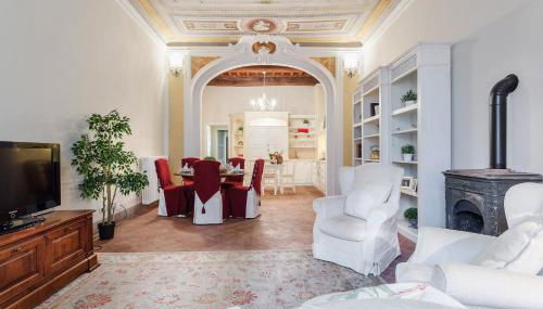Casa Daniela, BEYOND THE EXTRAORDINARY Romantic Quiet Spacious Apartment Next to Guinigi Tower - Foto 5, Other