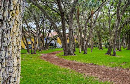 Private Beach Access 2 Pools Waterfront Oasis - Foto 53