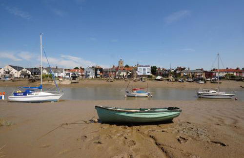 Beautifully refurbished cottage in lower Wivenhoe. - Foto 62