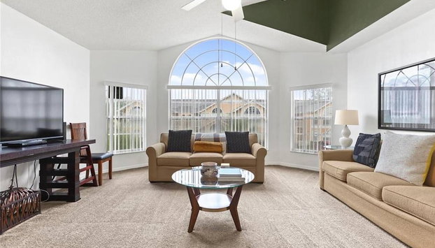 2036 Royal Palm Bay - Foto 2, Exterior