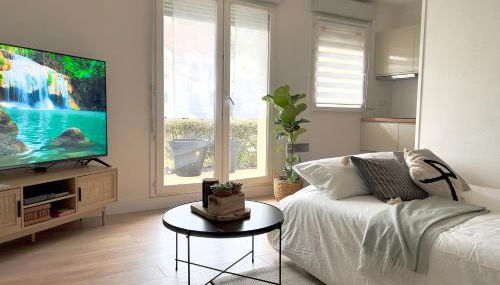 La Voulzie Appartement - Proche centre avec parking privé - Foto 5