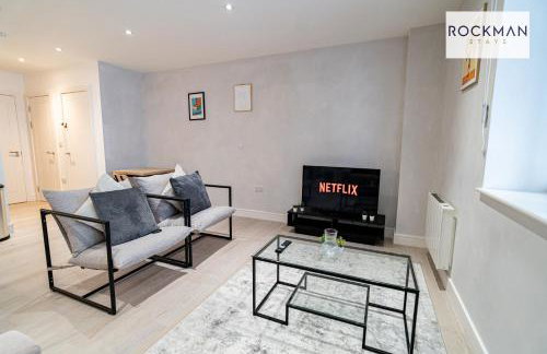 Library House Apartments - FREE PARKING - Contractor Hub - Superfast Wi-Fi - Long Term Stays - Foto 12