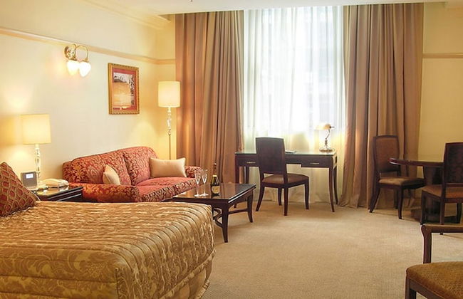 Royal Albert Hotel - Photo 11