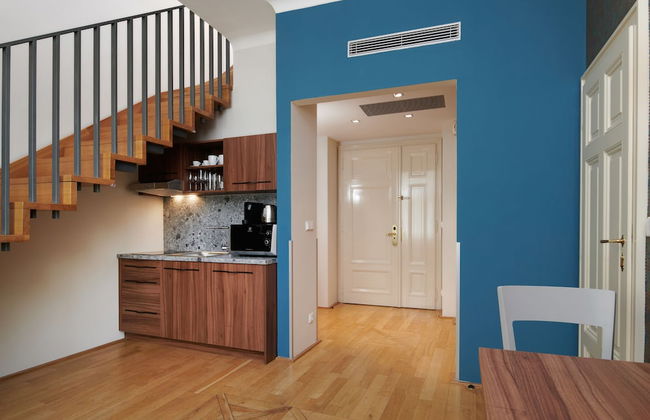 Golden Angel Suites by Adrez Living - Photo 40