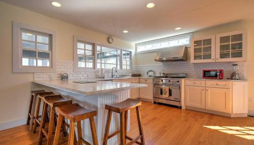 Luxe Waterfront East Quogue Home with Beach On-Site! - Foto 4