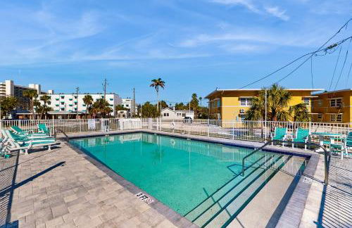 Mad Beach Hideaway - Photo 6