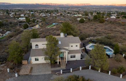Heated Pool and Jacuzzi, Scenic Mountain View, Lux and Cozy, - Foto 36