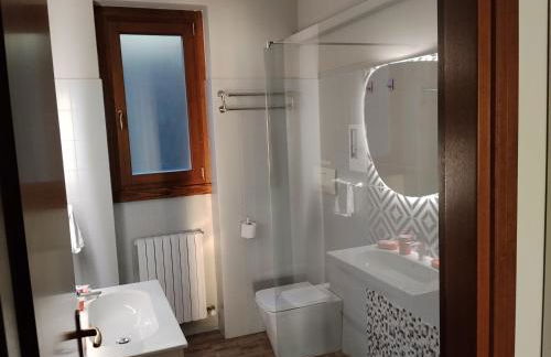 Dream lake PANORAMA, car garage in the center of Varenna - Foto 10