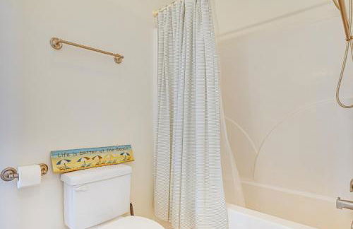 Inviting Atlantic Beach Townhome about half Mi to Ocean - Foto 23