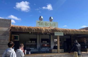 'BRAMLEY FALL COTTAGE' NEW AVAILABILITY - Attached Cottage,3 Bedrooms-1 on ground level, SLEEPS 6-2 Bathrooms, Wittering and Chichester easy drive, Child friendly,Small Breed Dog Friendly 2 max, Parking-EV Point - Foto 38