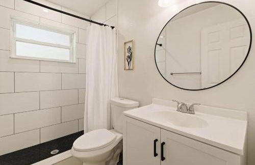 Elegant Auburndale Rooms Near the Speedway & Lake - Foto 43