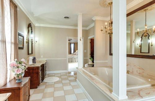 Spacious Shawnee Forest Hideaway! Hilltop Estate - Foto 21